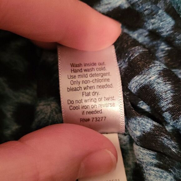 Jennifer Lopez Green  Leopard print‎ poncho style top - Picture 6 of 6